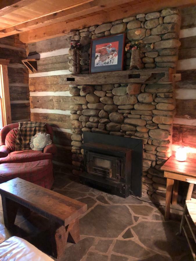 Smoky Mountain Romantic Handcrafted Cabins Sevierville Exterior photo