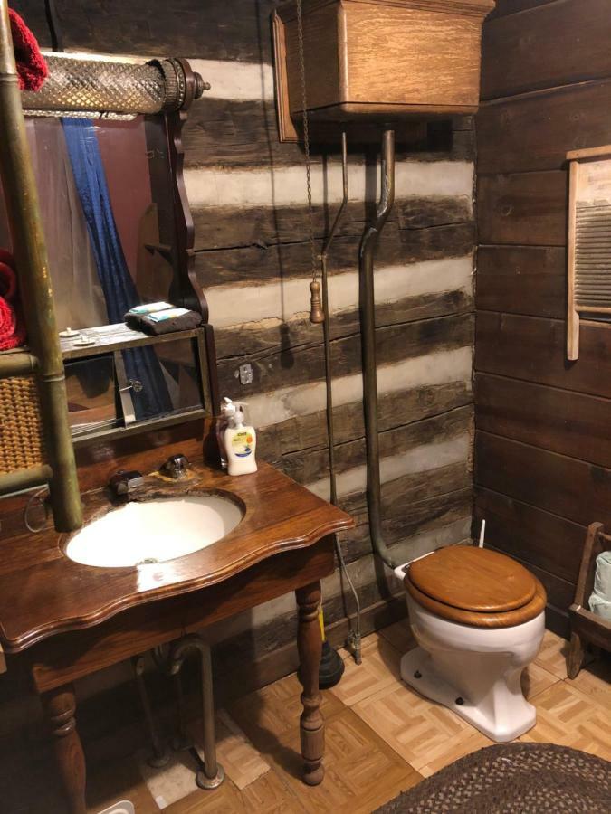 Smoky Mountain Romantic Handcrafted Cabins Sevierville Exterior photo